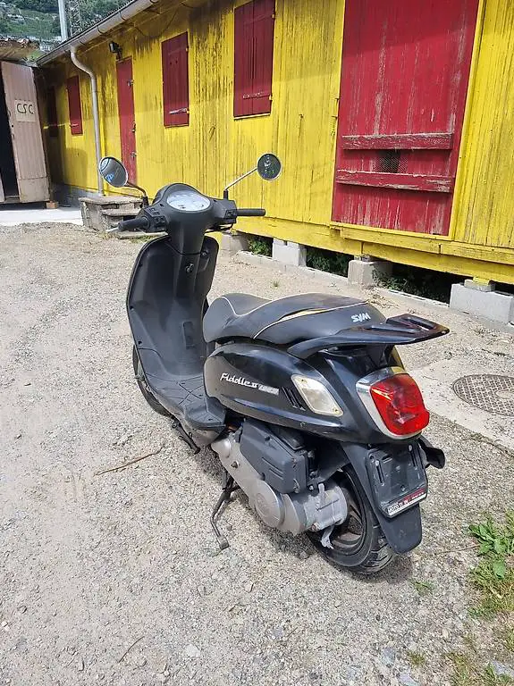 Scooter Sym Fiddle 125