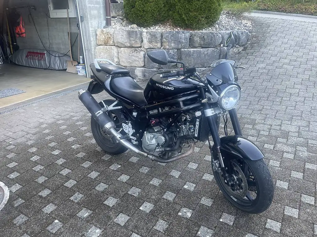 Hyosung Comet 650