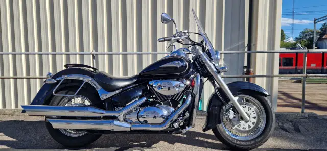 suzuki vl 800 intruder