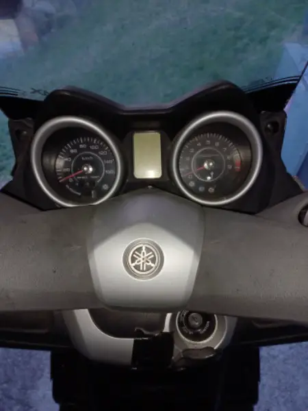 Roller Yamaha X-Max 250