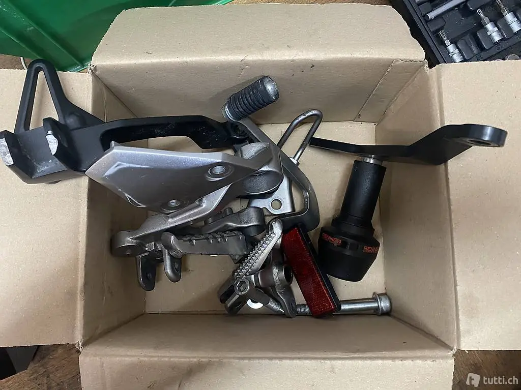  Yamaha MT 09 Tracer Teile