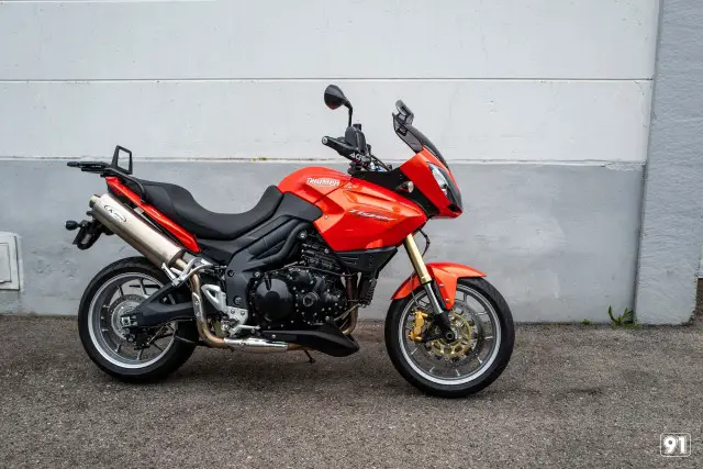 triumph tiger 1050