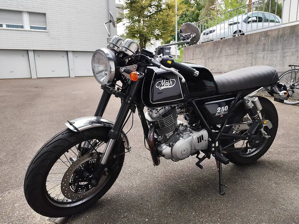 Cafe Racer Mash 250 Black Seven