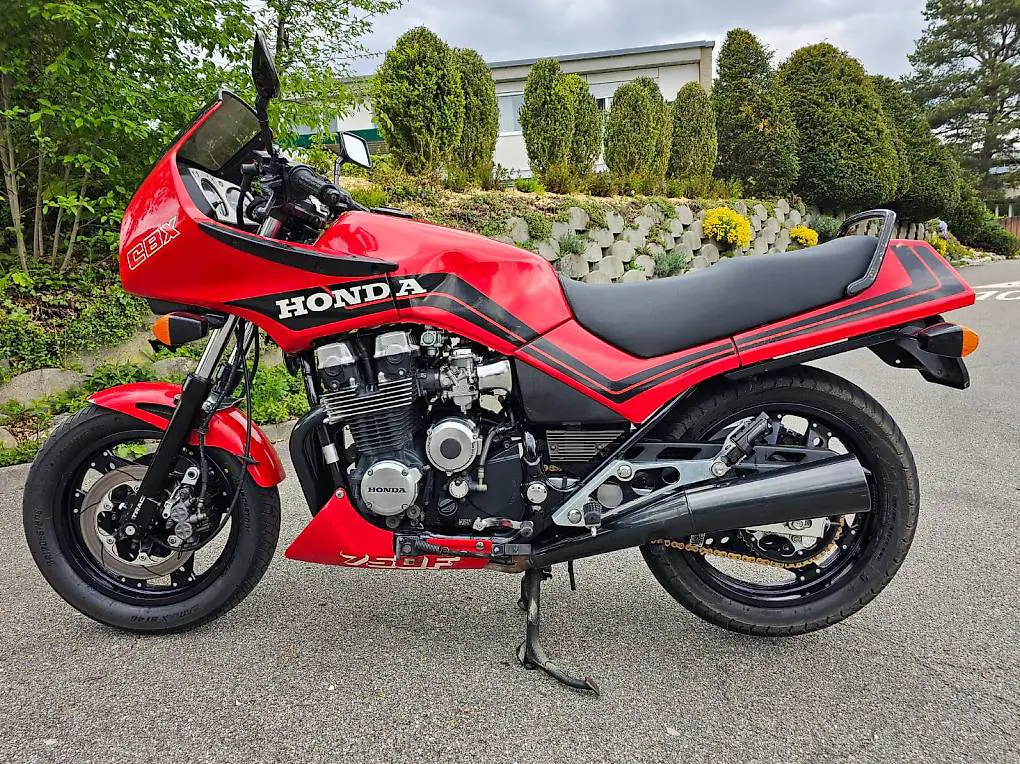 Nostalgie Motorrad, Honda CBX750F