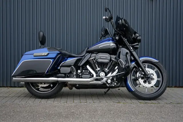 harley-davidson flhxse 1801 cvo street glide