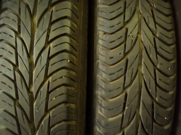 2 Sommerpneu 155/70 R 13