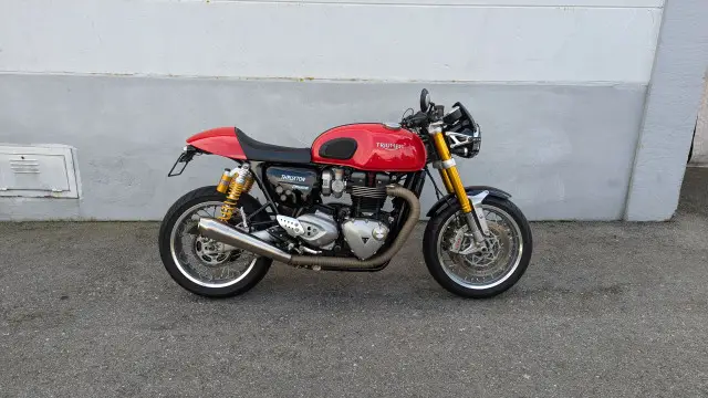 triumph thruxton 1200 r