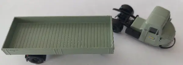 Corgi Scammell Scarab Truck "Rail Freight" 1:50