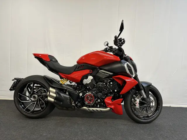 ducati diavel 1160 v4