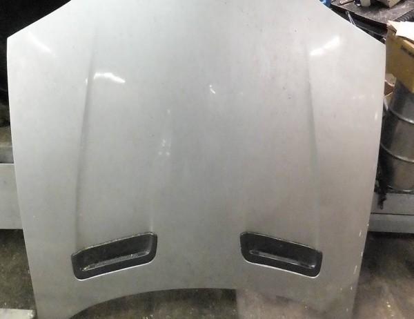 Biete eine Motorhaube zu Chevrolet Camaro Jg. 93-98 guter Zu