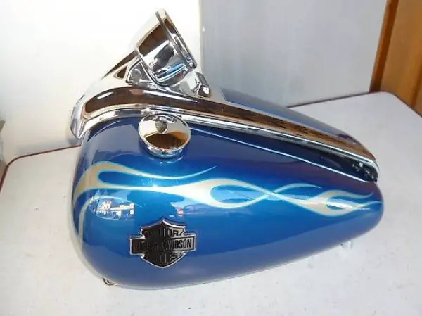 Harley Benzintank mit Dasch Rocker C