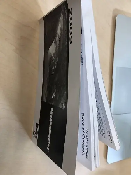 HANDBUCH VON: HUMMER H3 2009 IN ENGLISCH MIT BILDER