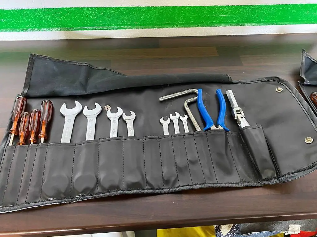 Ferrari 308 GTB/GTS Trousse à Outil originale106876