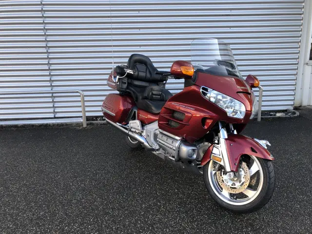 honda gl 1800 gold wing