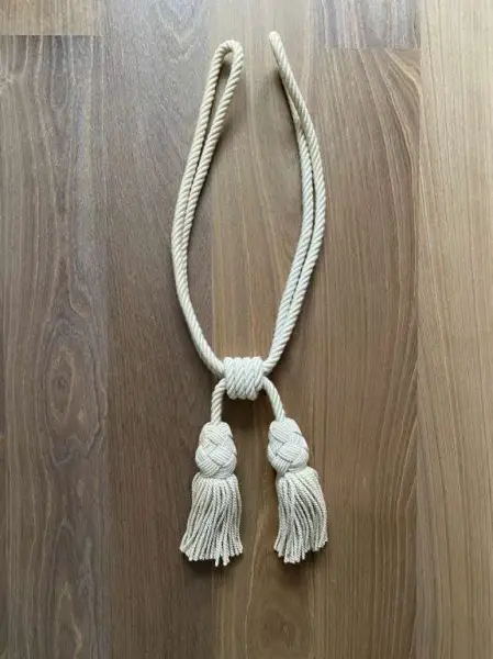 Schöne Vorhangquaste