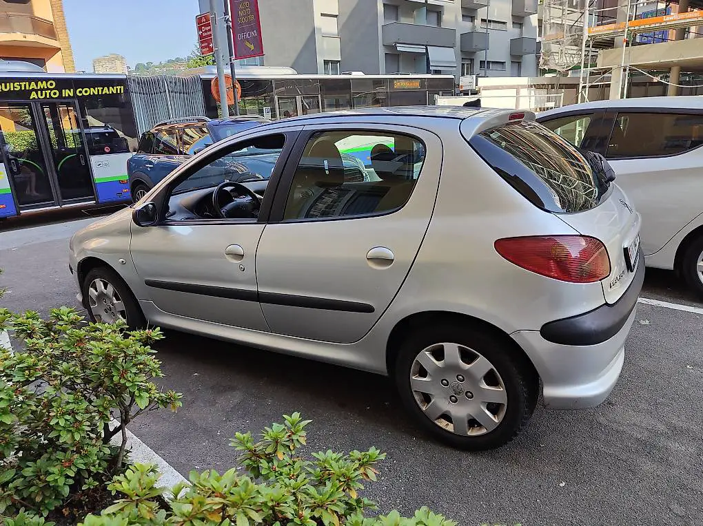 Peugeot 206 1.6, automatica, collaudata