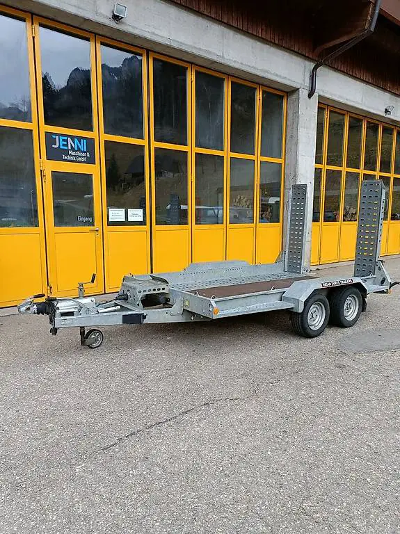 Baumaschinenanhänger BRIAN JAMES