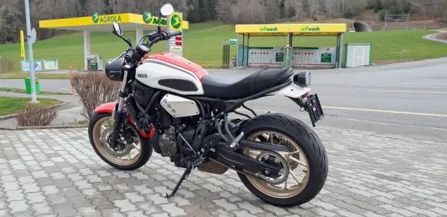 yamaha xsr 700