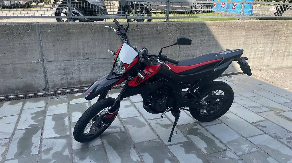 Aprilia SX 125 Raceway Red