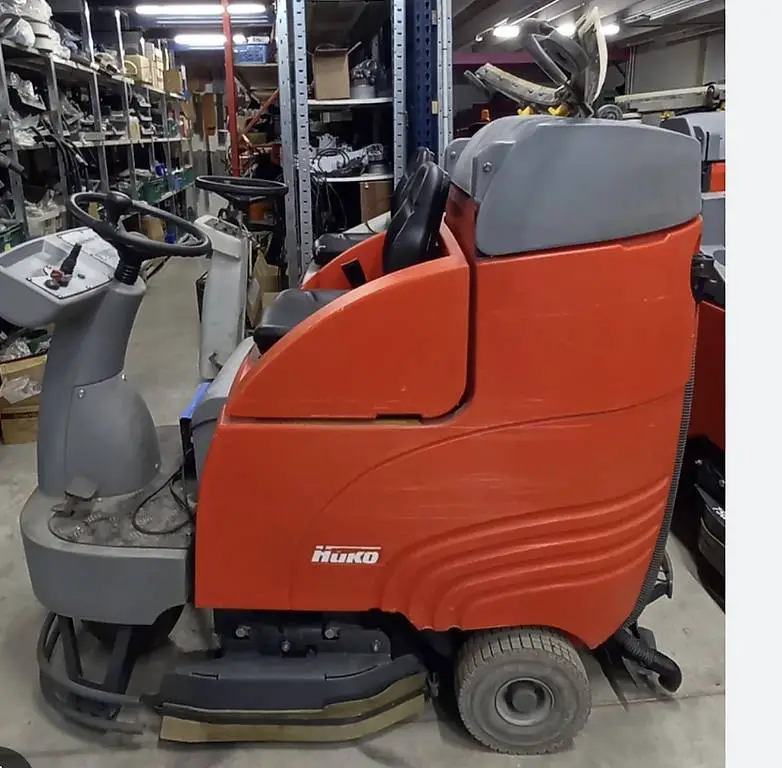 Boden reinigungsmaschine