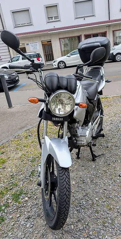 Yamaha ybr 125
