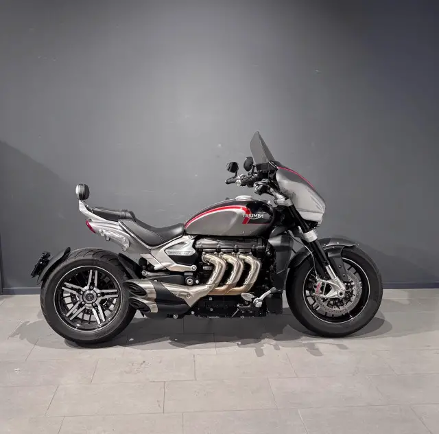 triumph rocket 3 gt