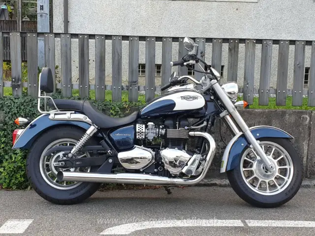 triumph america 900