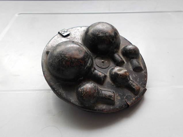 Rarität Blechbox zur Aufbewarung von Scheinwerferbirnen 1910