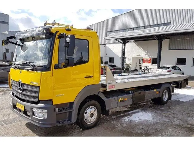 MERCEDES-BENZ, Autotransport/Abschlepper