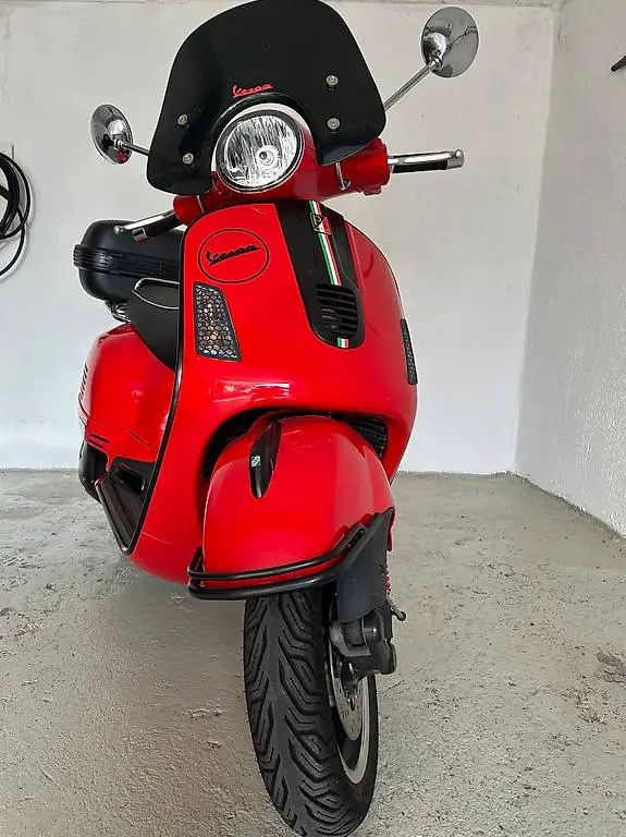 Vespa GTS 300 ie