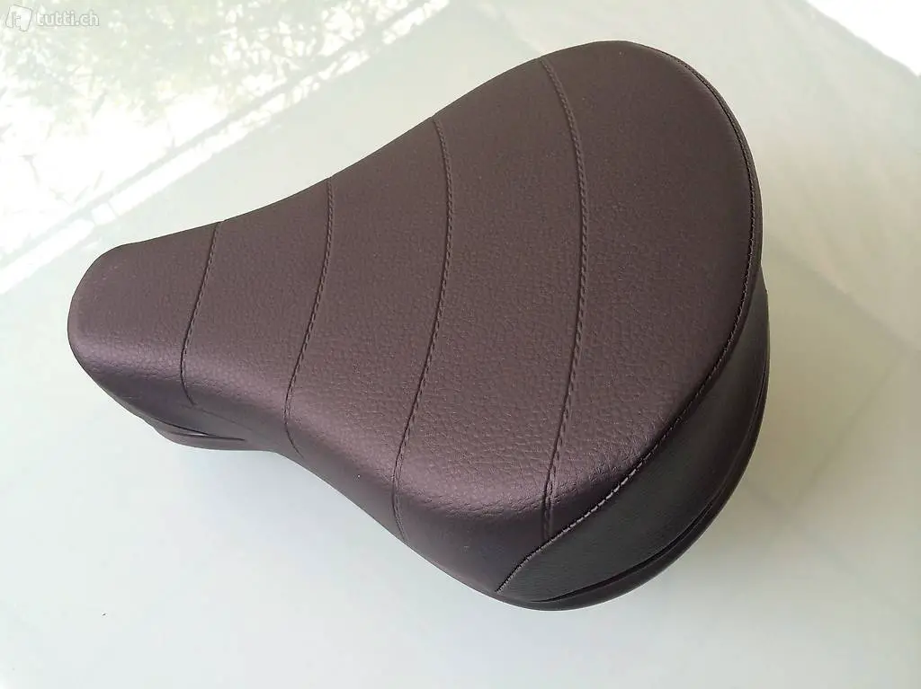 Sattel mit Werkzeugbox Puch, Sachs, Cilo