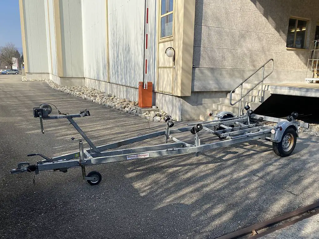 Bootsanhänger zum vermieten/Boottransport