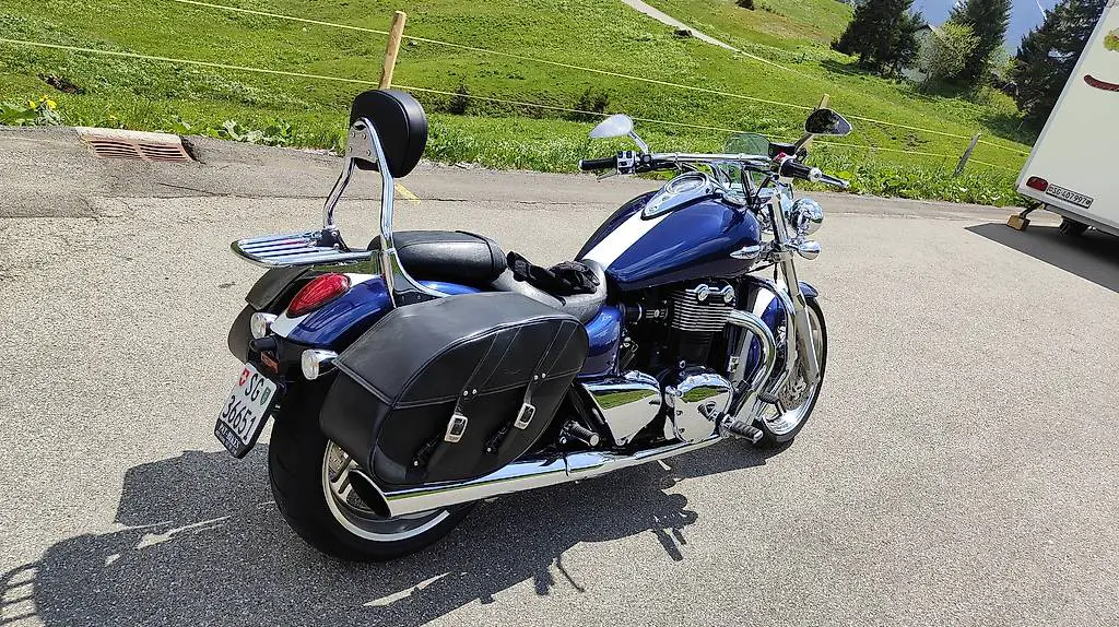 Neuwertige Triumph Thunderbird