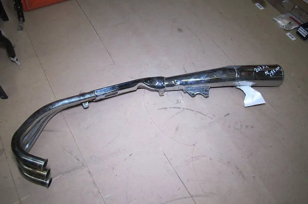 Honda CBX1000 6-Zyl. Auspuff rechts RebikelingTeile Räumung