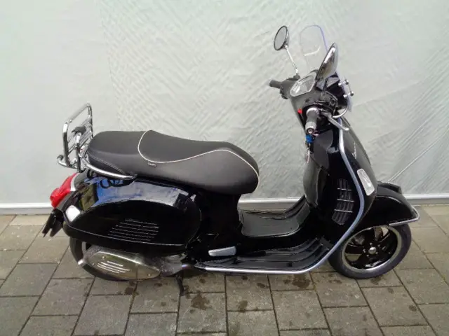 piaggio vespa gts 300 super