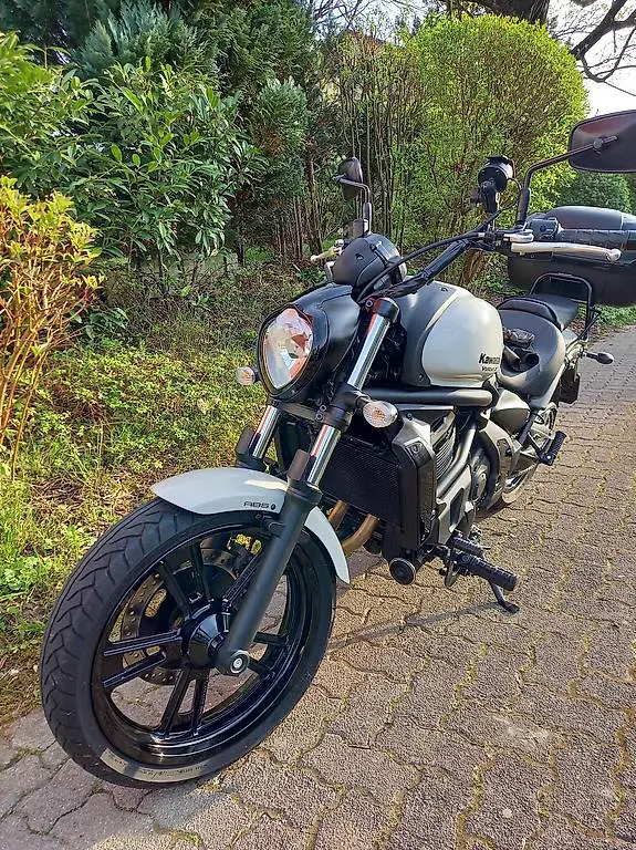 Kawasaki Vulcan S ABS? Top gepflegt