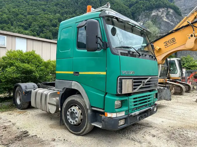 VOLVO, FH12-420 4X2, Kommunal-Traktoren