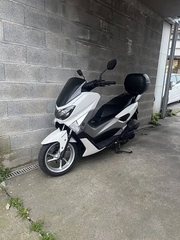 Yamaha nmax 125