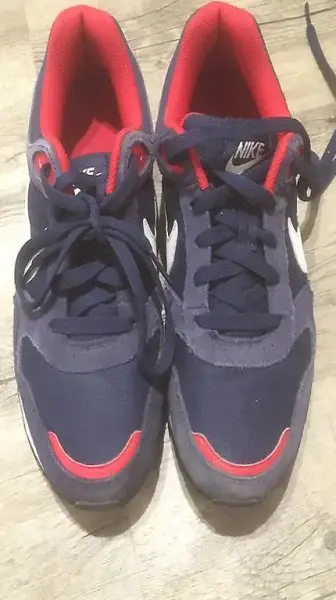 Turnschuhe Grösse 39