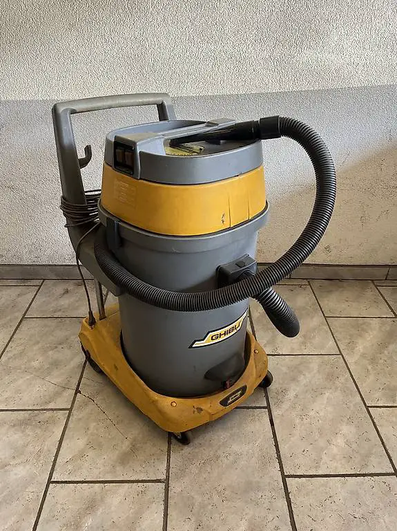 Staubsauger 2 motorig AS 580