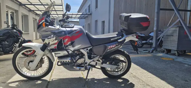 honda xrv 750 africa twin