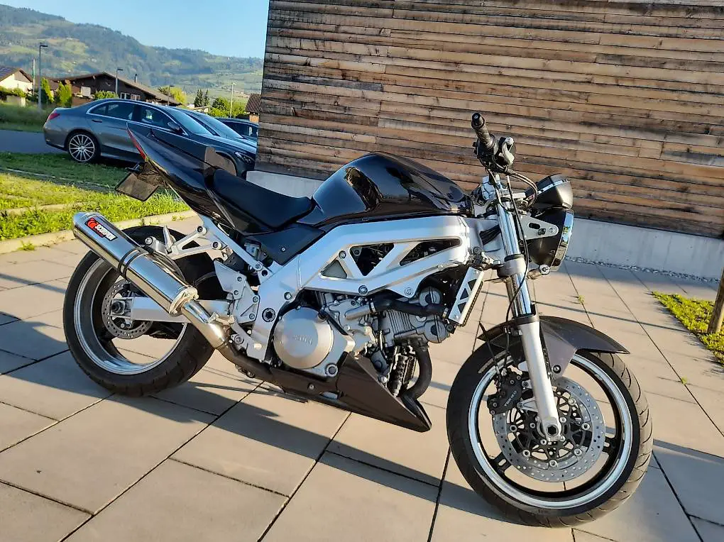 Suzuki SV1000 umgebaut