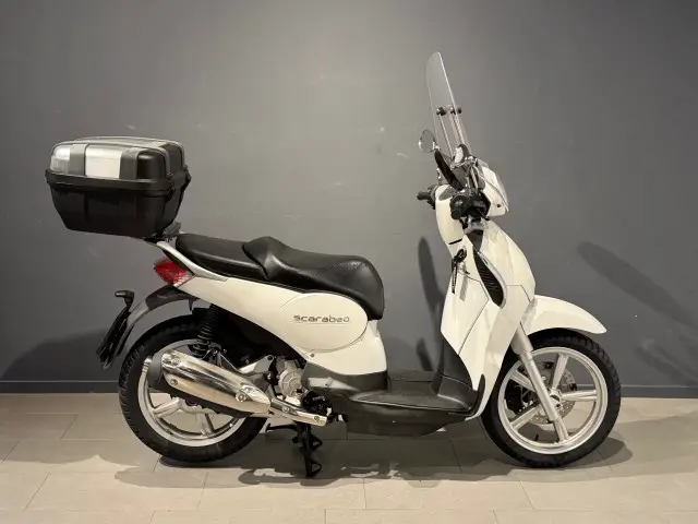 aprilia scarabeo 125
