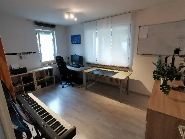 Voll-möbilierte, zentral-gelegene Wohnung für 6 Monate