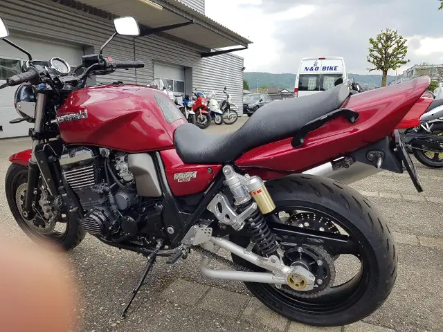 kawasaki zrx 1100