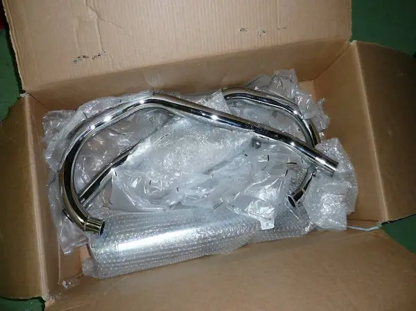  Moto Guzzi Auspuffkrümmer li. und re.