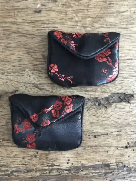 2 Schöne Samt Schmuck Täschchen