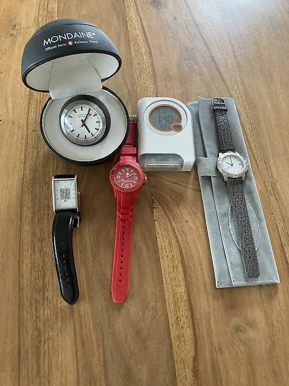 Uhren Konvolut SBB Uhr und andere