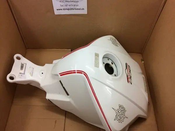  MV Agusta Brutale 800 Tank