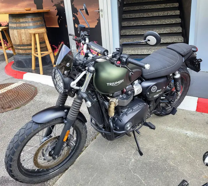 TRIUMPH Street Scrambler 900